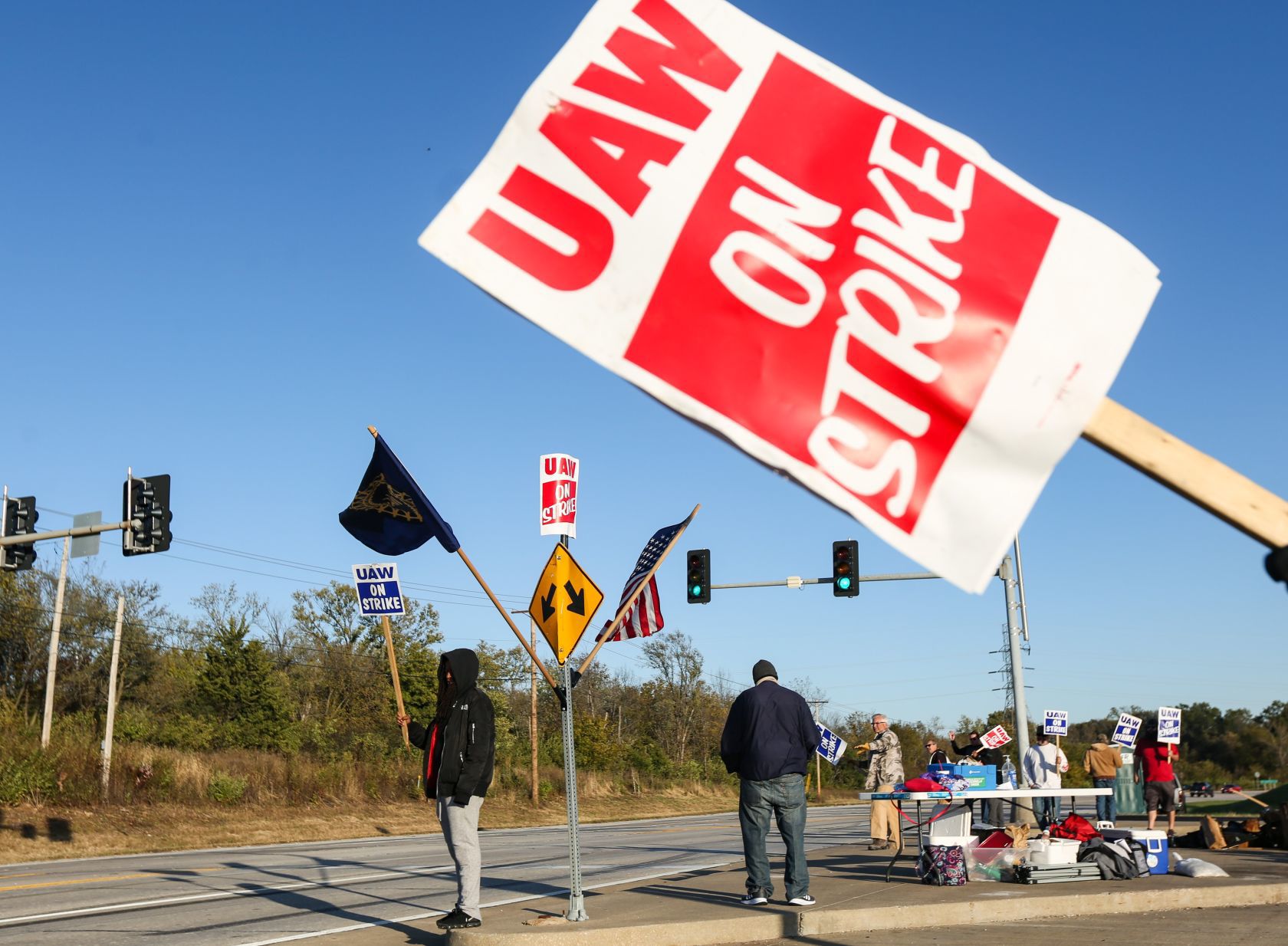 UAW workers on the picket line in Wentzville